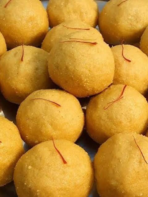 ஆரோக்கியமான பயத்தம் பருப்பு லட்டு செய்வது எப்படி?